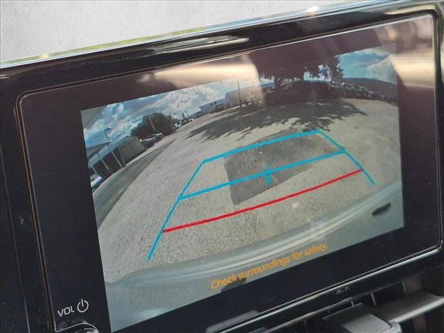 Used 2025 Toyota Corolla LE FWD image 11