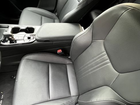 Used 2025 Lexus NX 250 250 Premium image 16