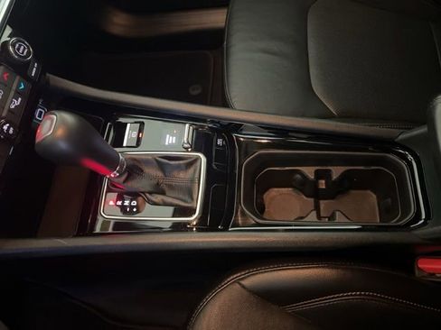 Used 2023 Jeep Compass Limited image 25