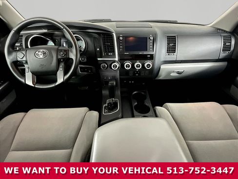 Used 2022 Toyota Sequoia SR5 AWD/4WD image 7