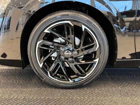 New 2026 Nissan Sentra SR w/ SR Premium Package image 12