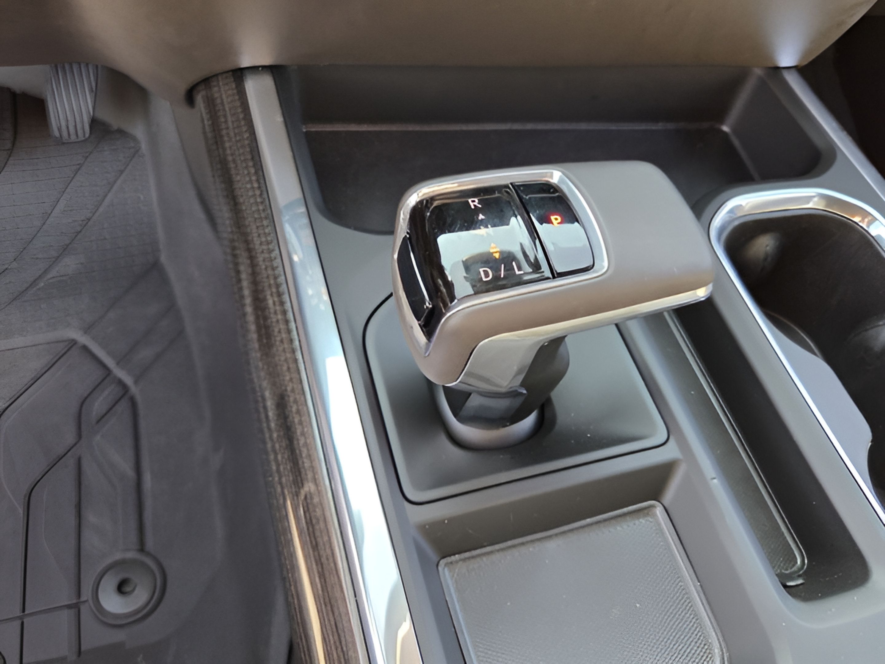 Used 2026 Chevrolet Silverado 1500 LT w/ Texas Edition Plus RWD image 28
