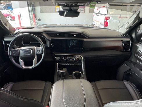Used 2024 GMC Sierra 1500 Denali w/ Technology Package image 17