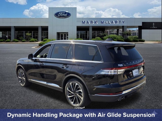 New 2027 Lincoln Aviator Reserve AWD/4WD image 3