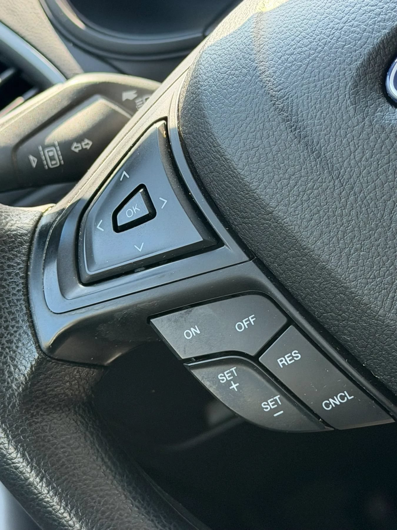 Used 2020 Ford Edge SE AWD/4WD image 17