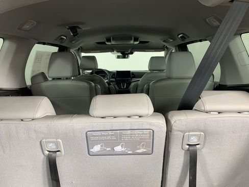 Used 2019 Honda Odyssey Elite image 13