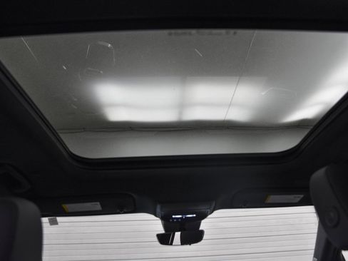 Used 2024 GMC Acadia Denali image 23