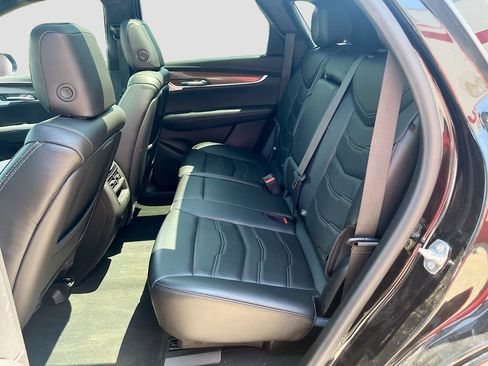 Used 2022 Cadillac XT5 Sportv w/ Platinum Package AWD/4WD image 26