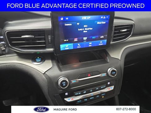 Used 2020 Ford Explorer XLT w/ Equipment Group 202A AWD/4WD image 28