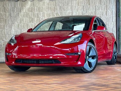 Used 2018 Tesla Model 3 Long Range AWD/4WD image 2