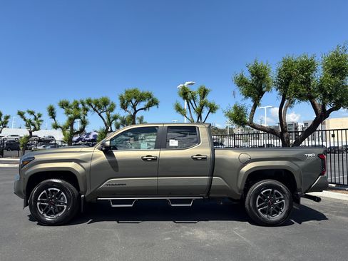 New 2026 Toyota Tacoma TRD Sport AWD/4WD image 4