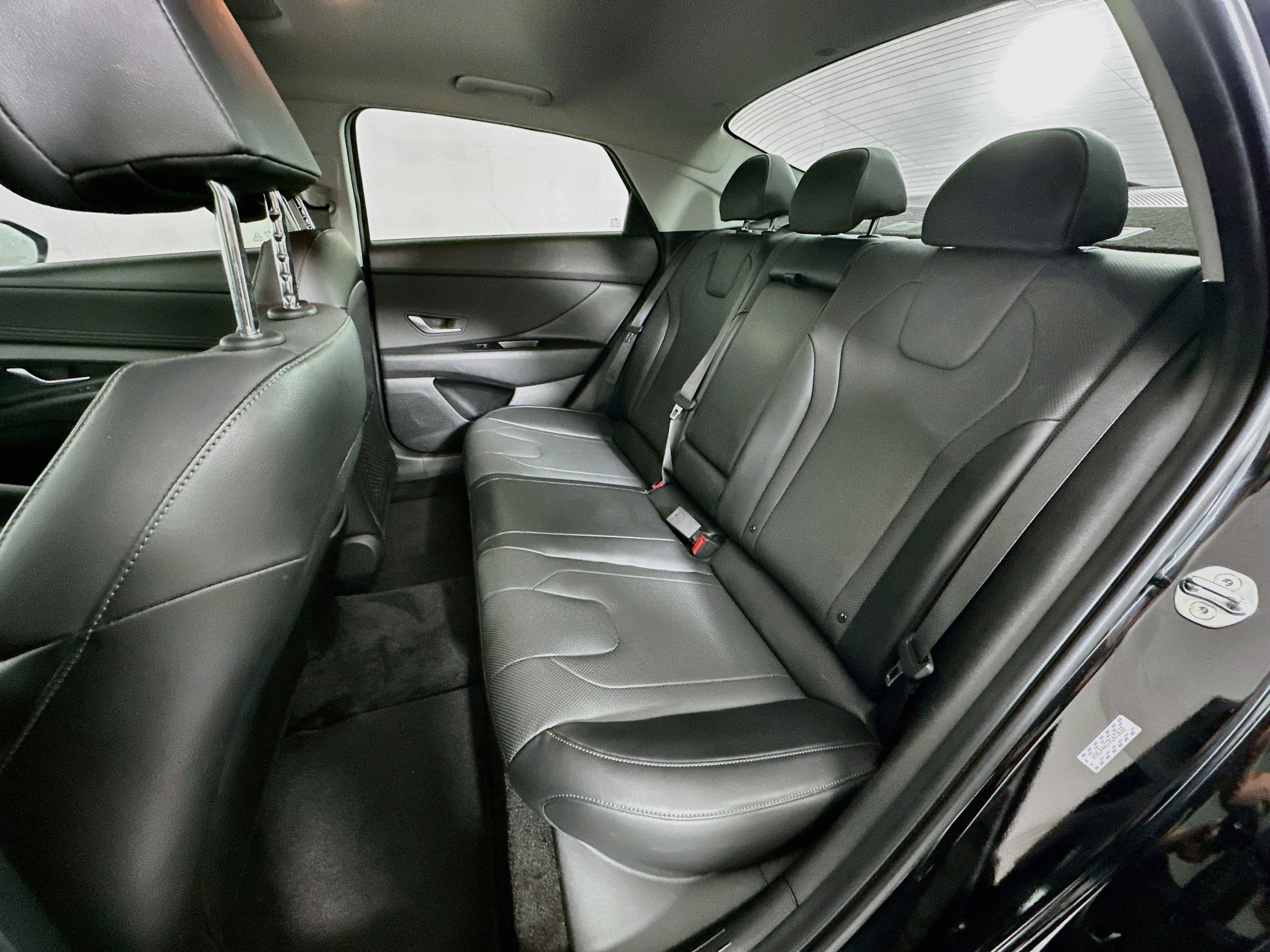 Used 2023 Hyundai Elantra Limited FWD image 27
