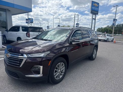 Used 2023 Chevrolet Traverse LT FWD image 1