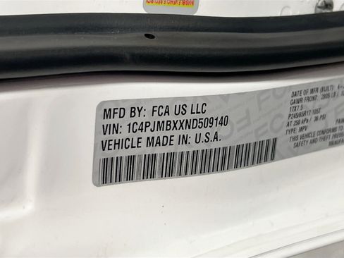 Used 2022 Jeep Cherokee Trailhawk w/ Sun, Sound & Nav Group image 32