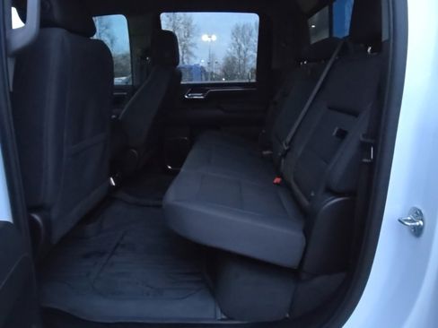 Used 2025 GMC Sierra 3500 SLE w/ SLE Value Package image 25