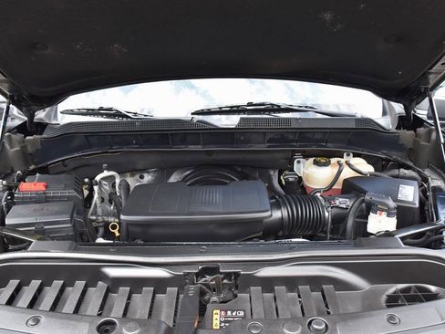 Used 2019 Chevrolet Silverado 1500 LTZ w/ LTZ Convenience Package RWD image 20