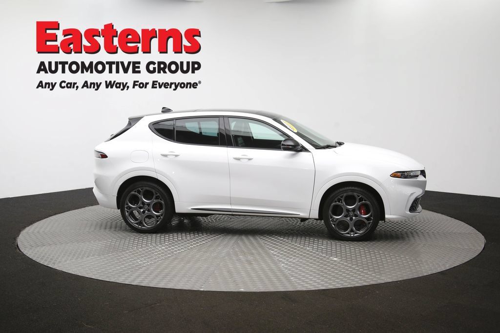 Used 2025 Alfa Romeo Tonale Tributo Italiano AWD/4WD image 48