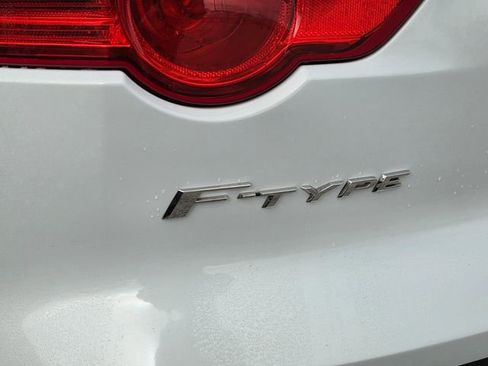 Used 2016 Jaguar F-TYPE S image 6