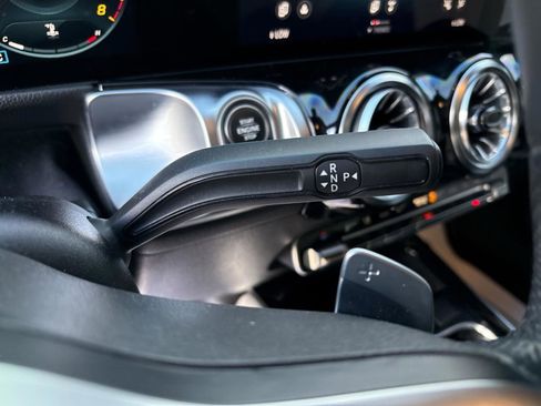 Used 2023 Mercedes-Benz GLB 250 GLB 250 image 16