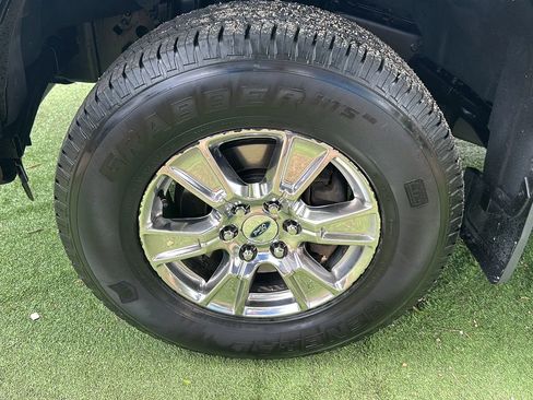 Used 2016 Ford F150 XLT w/ Equipment Group 302A Luxury AWD/4WD image 46