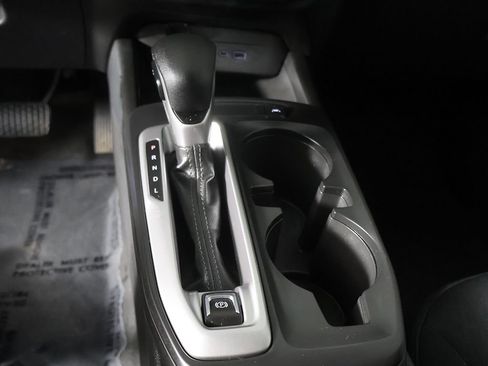 Used 2025 Chevrolet Trax LS FWD image 41