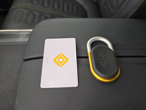 Used 2024 Rivian R1T Adventure image 29