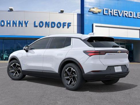 New 2026 Chevrolet Equinox EV LT image 3