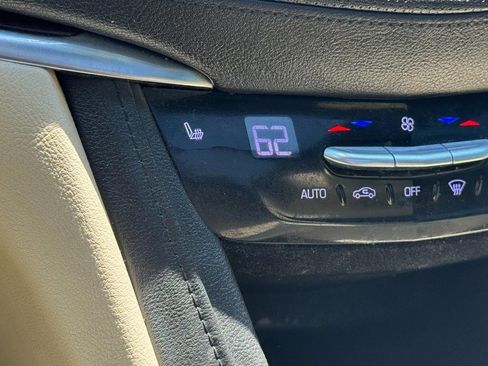 Used 2018 Cadillac XT5 Luxury w/ Driver Awareness Package FWD image 24