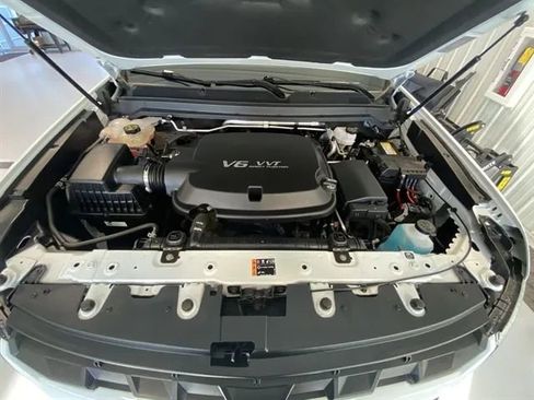 Used 2022 Chevrolet Colorado LT w/ LT Convenience Package image 38