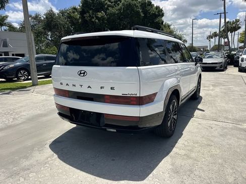 Used 2025 Hyundai Santa Fe Calligraphy AWD/4WD image 6