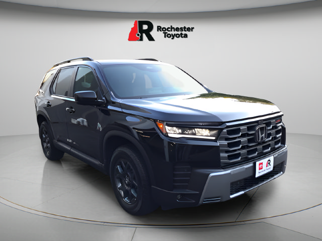 Used 2026 Honda Pilot TrailSport image 1