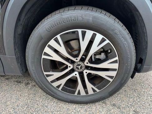 Used 2024 Mercedes-Benz GLB 250 4MATIC image 12