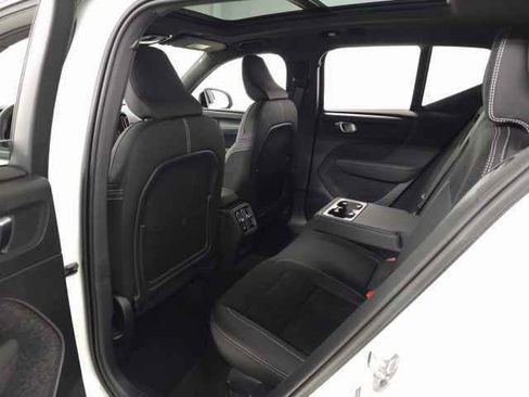 Certified 2023 Volvo XC40 Recharge Ultimate w/ Protection Package Premier image 36