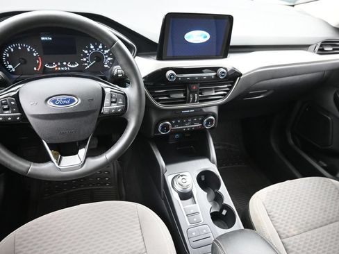 Used 2022 Ford Escape SE w/ SE Sport Appearance Package FWD image 14