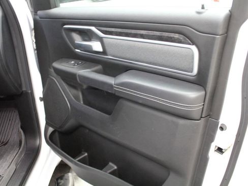 Used 2023 RAM 1500 Big Horn AWD/4WD image 25