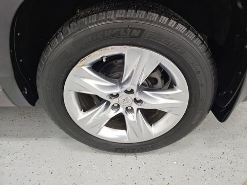 Used 2014 Toyota Highlander Limited image 10