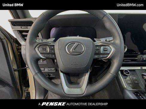 Used 2025 Lexus GX 550 AWD/4WD image 6