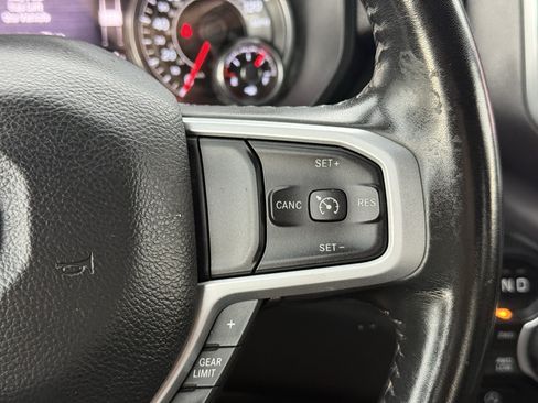 Used 2022 RAM 1500 Lone Star AWD/4WD image 16