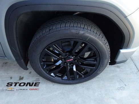 New 2026 GMC Sierra 1500 Elevation image 11