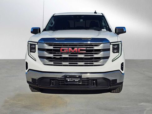 Used 2025 GMC Sierra 1500 SLE w/ Preferred Package image 8