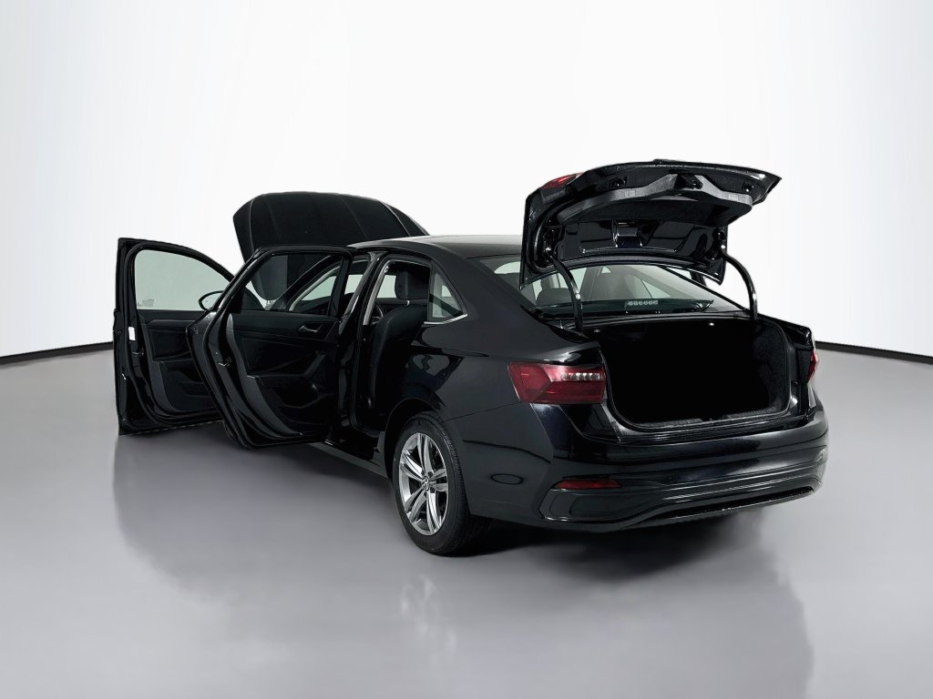 Used 2024 Volkswagen Jetta SE FWD image 24
