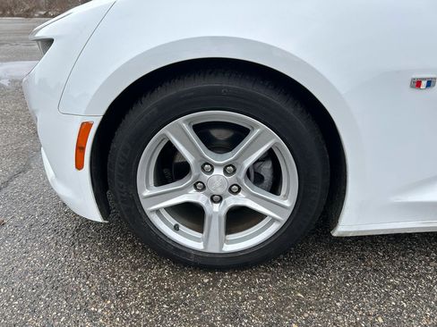 Used 2020 Chevrolet Camaro LT image 34