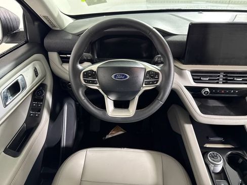 Used 2025 Ford Explorer Active w/ Active Comfort Package AWD/4WD image 21