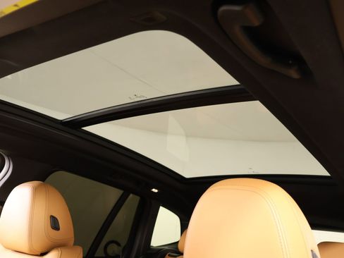 Used 2024 BMW X3 sDrive30i w/ M Sport Package RWD image 18