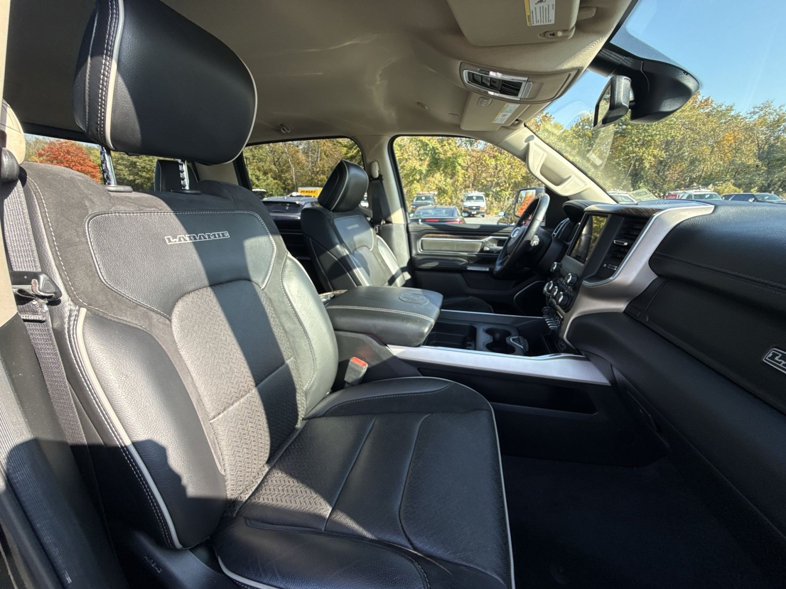 Used 2020 RAM 1500 Laramie AWD/4WD image 28