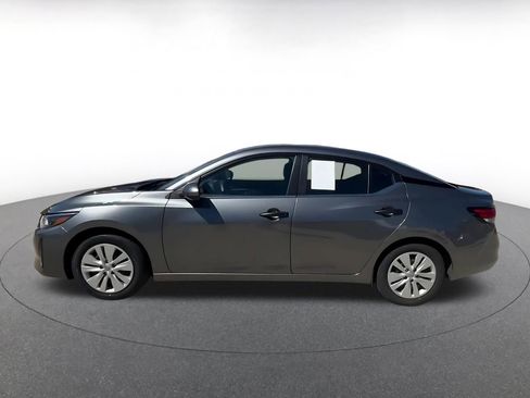 Used 2025 Nissan Sentra S FWD image 9