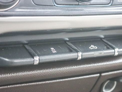 Used 2016 Chevrolet Silverado 1500 LT w/ All Star Edition image 36