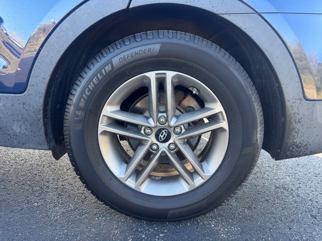 Used 2017 Hyundai Santa Fe Sport w/ Cargo Package AWD/4WD image 10