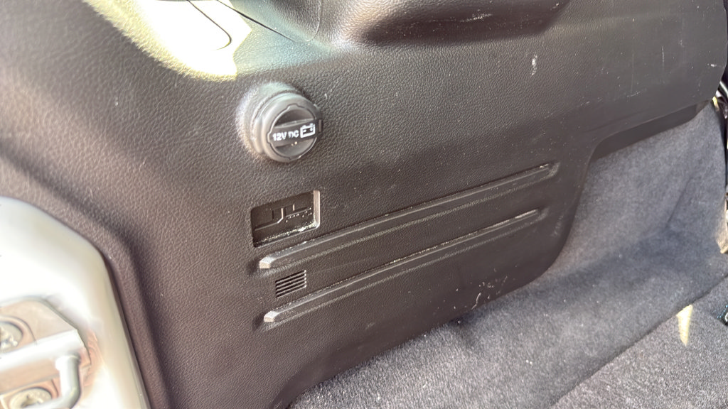 Used 2025 Jeep Wrangler Unlimited Rubicon AWD/4WD image 26
