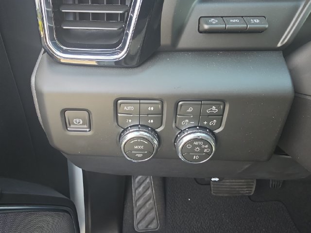New 2026 GMC Sierra 1500 Denali w/ Technology Package AWD/4WD image 23